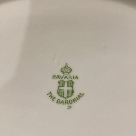 Vintage Bavaria Soup Tureen - Picture 10 of 14